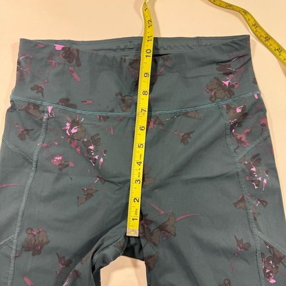 Sweaty Betty Zero Gravity Leggings Green Floral Print - Picture 7 of 9
